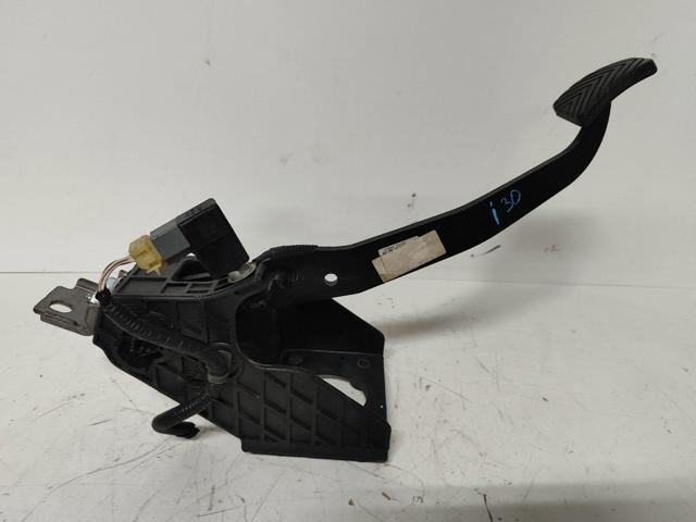 Педаль тормоза 328001H100 HYUNDAI