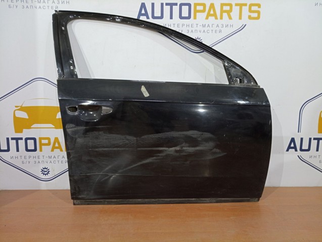 Пассажирская передняя дверь 3AA831056 VAG