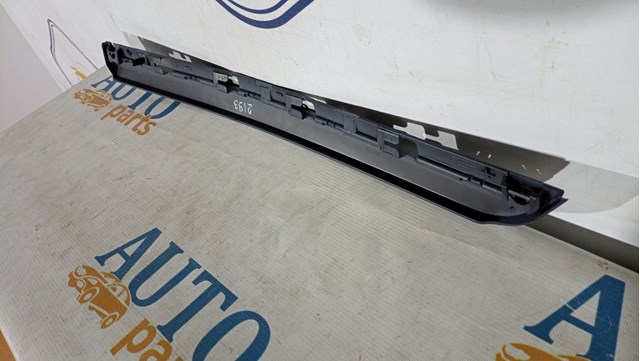3G0853778 Молдинг двери задней правой нижний купить Харьков