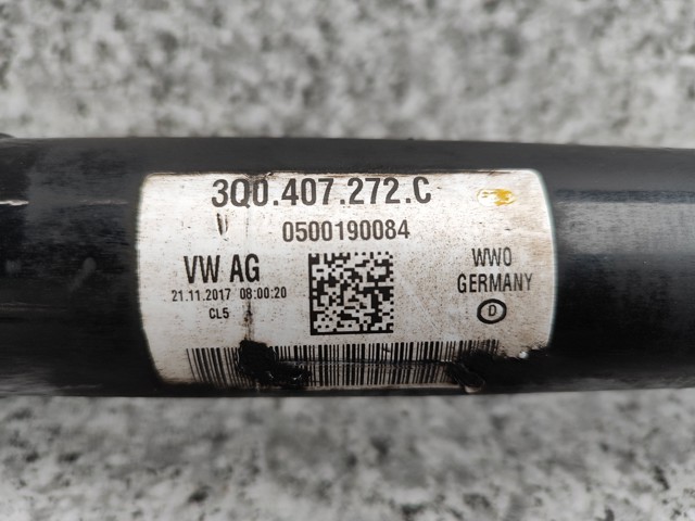 VAG 3Q0407272C Полуось (привод) передняя правая в наличии Винница