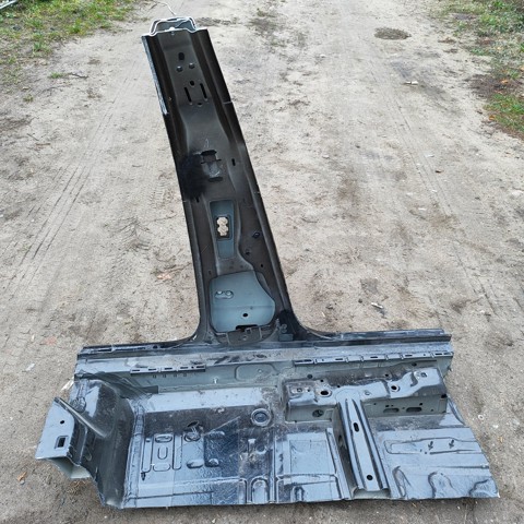 3V5809601C VAG Порог внешний левый купить в Винница