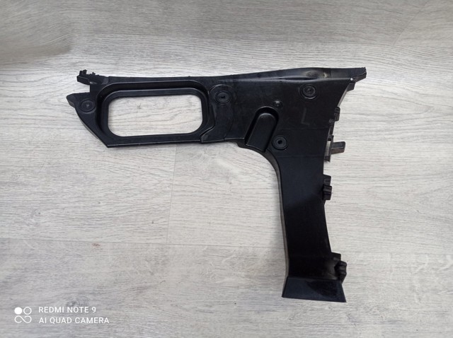 Направляющая заднего бампера, левая 4L0807453A VAG