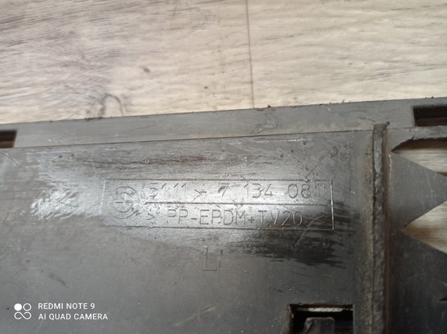 51117134081 BMW Решетка бампера переднего левая купить в Чернигов