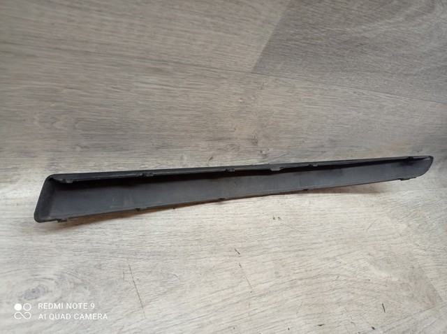 51117166586 BMW Накладка бампера переднего правая купить в Тернополь