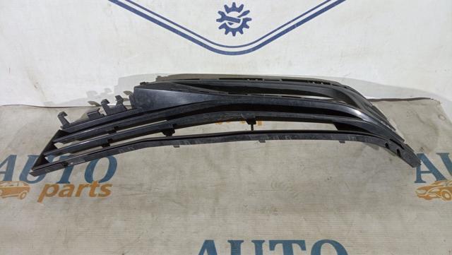 BMW 51117385277 Решетка бампера переднего левая в наличии Украина