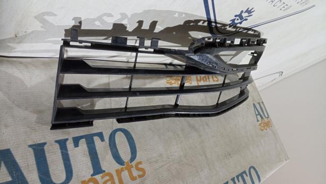 51117385277 BMW Решетка бампера переднего левая купить в Украина