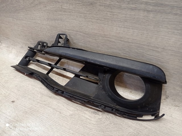 BMW 51117396887 Решетка бампера переднего левая в наличии Украина