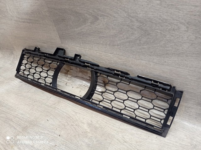 BMW 51118069211 Решетка бампера в наличии Сумы