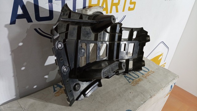 BMW 51122991780 Кронштейн бампера заднего правый в наличии Тернополь