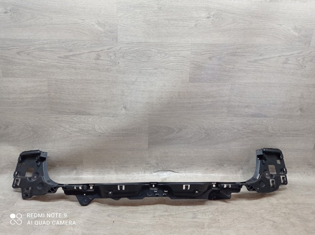 Кронштейн бампера заднего, центральный 51127207109 BMW