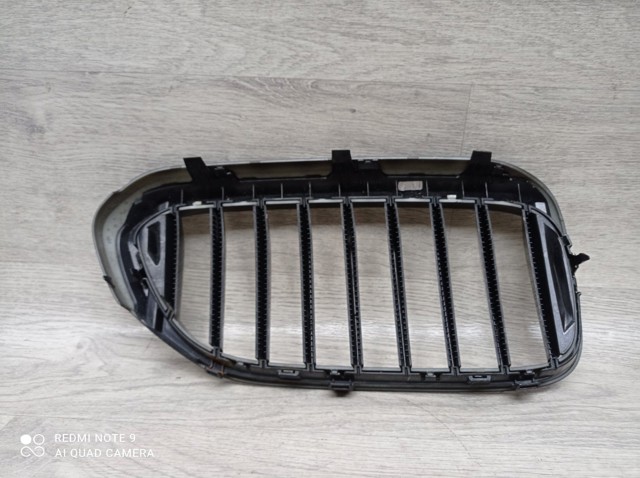 51137390865 BMW Решетка радиатора левая купить в Украина