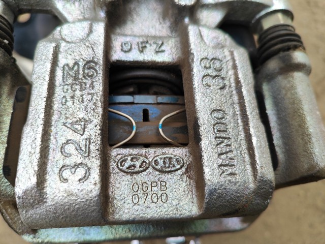 52720G2100 HYUNDAI Цапфа (поворотный кулак) задний правый купить в Украина
