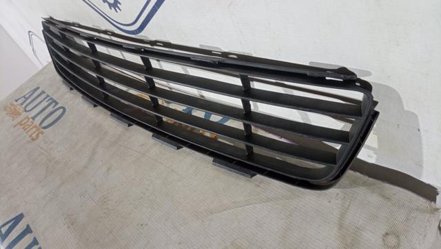 TOYOTA 531120D160 Решетка бампера в наличии Украина