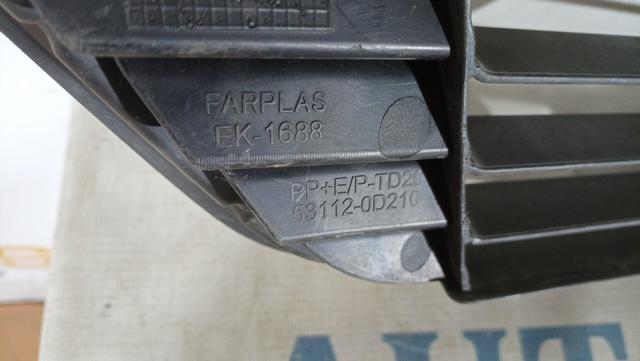 531120D210 TOYOTA Решетка бампера купить в Ужгород
