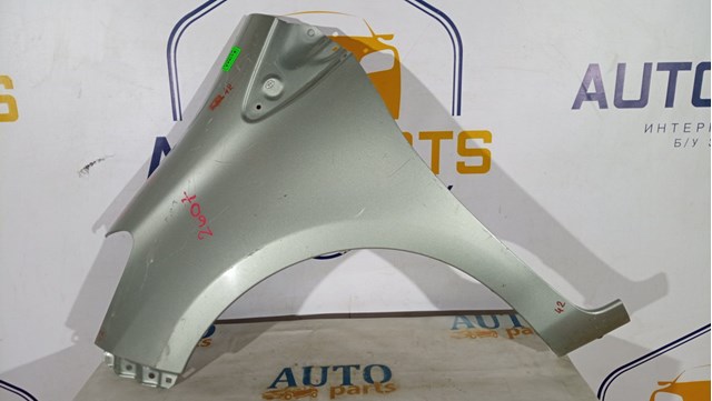 Крыло переднее левое 5381252360 TOYOTA