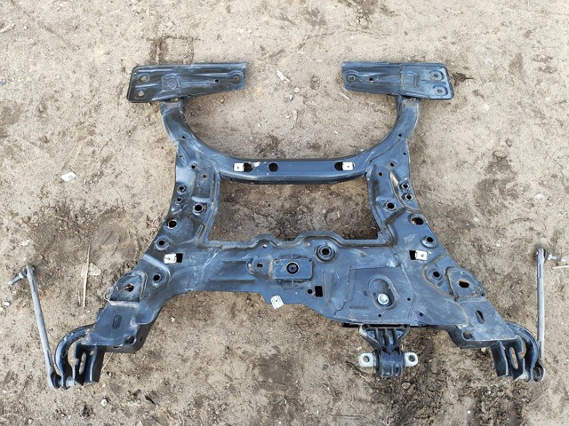 NISSAN 544015DA0A Подрамник передний в наличии Житомир