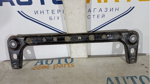 Кронштейн передней балки 544C4EL000 NISSAN