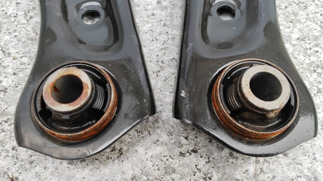 545003VU0A NISSAN Рычаг передней подвески нижний правый купить в Черновцы