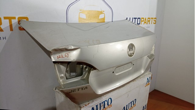VAG 5C6827025E Крышка багажника в наличии Ужгород