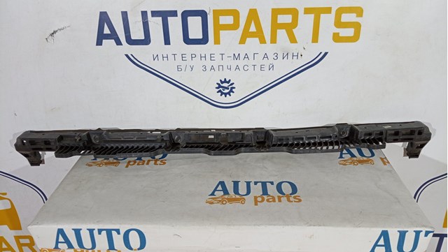 Кронштейн бампера заднего, центральный 5G6807863 VAG