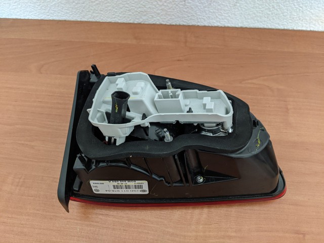 5GM945094A VAG Фонарь задний правый внутренний купить в Черновцы