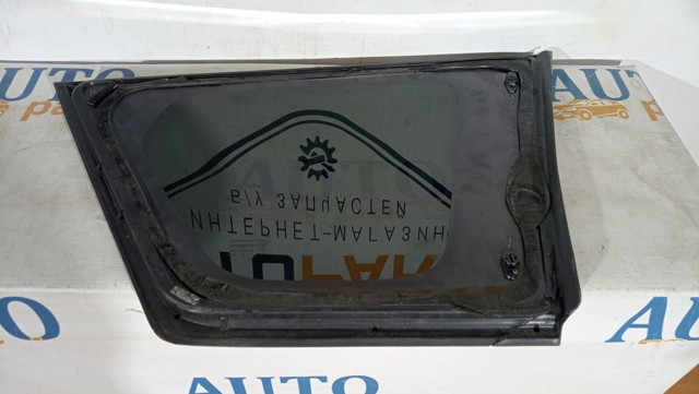 MITSUBISHI 6121A022 Стекло кузова (багажного отсека) правое в наличии Черкассы