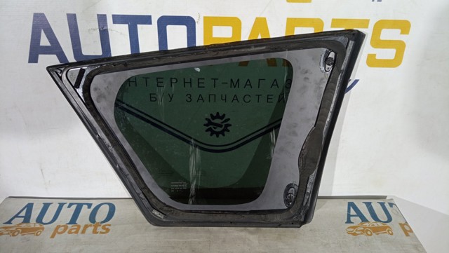 MITSUBISHI 6121A022 Стекло кузова (багажного отсека) правое в наличии Николаев