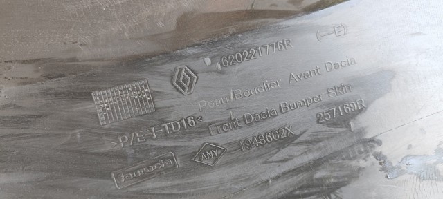 620221776R RENAULT Бампер передний купить в Украина