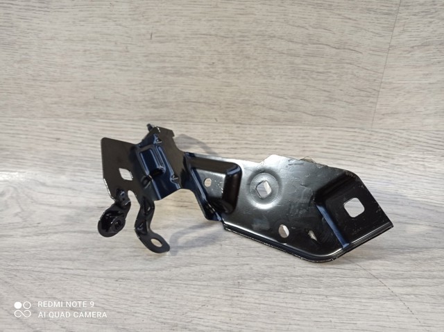 620426080R RENAULT Кронштейн крепления крыла переднего левого передний купить в Львов