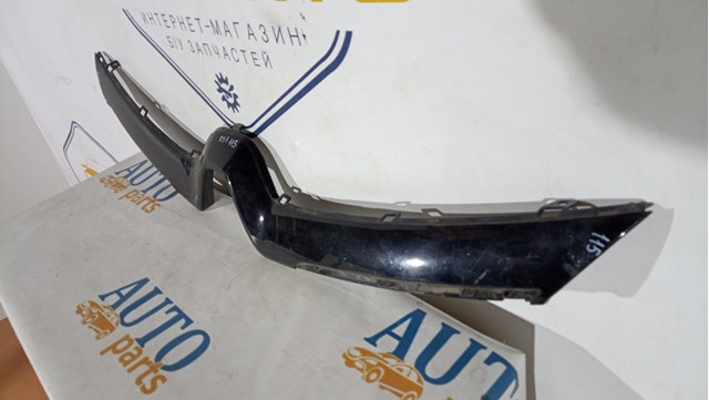 RENAULT 620787878R Решетка радиатора в наличии Житомир