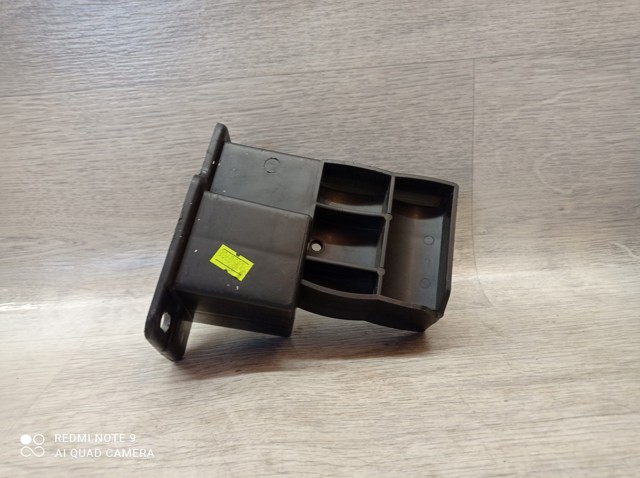 RENAULT 620920254R Кронштейн усилителя переднего бампера в наличии Львов