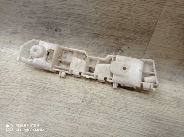 622232031R RENAULT Кронштейн бампера переднего левый купить в Николаев