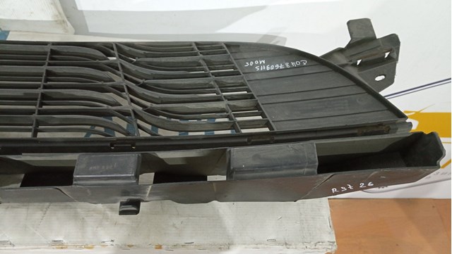 622543994R RENAULT Решетка радиатора купить в Сумы