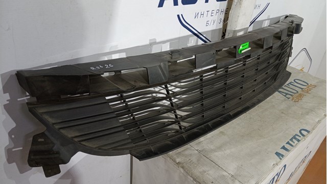 622543994R RENAULT Решетка радиатора купить в Сумы