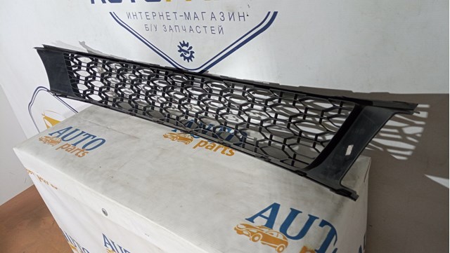 RENAULT 622544275R Решетка бампера в наличии Кривой Рог