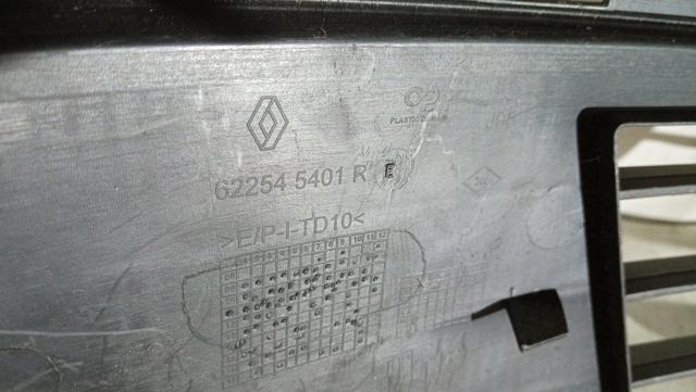 622545401R Решетка бампера переднего купить Черкассы
