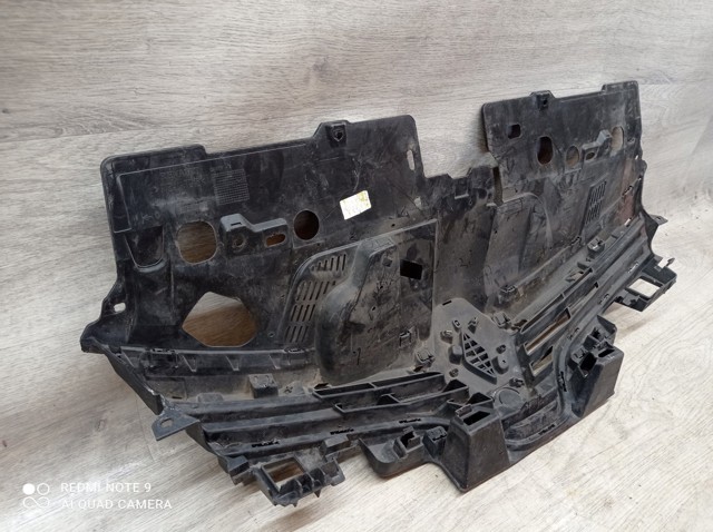 RENAULT 622562397R Решетка радиатора в наличии Полтава