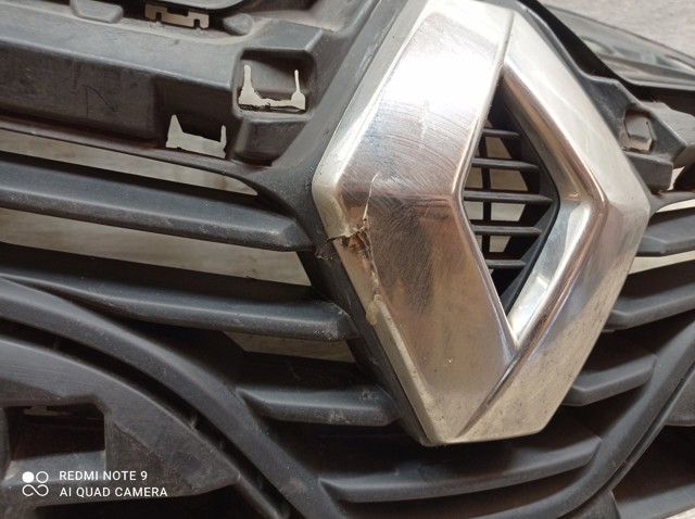 RENAULT 622562397R Решетка радиатора в наличии Ужгород