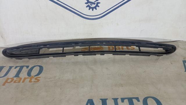 RENAULT 622565519R Решетка радиатора в наличии Одесса