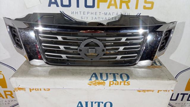 Решетка радиатора 623104KJ1B NISSAN