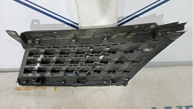 62320ED000 Решетка радиатора правая купить Хмельницкий