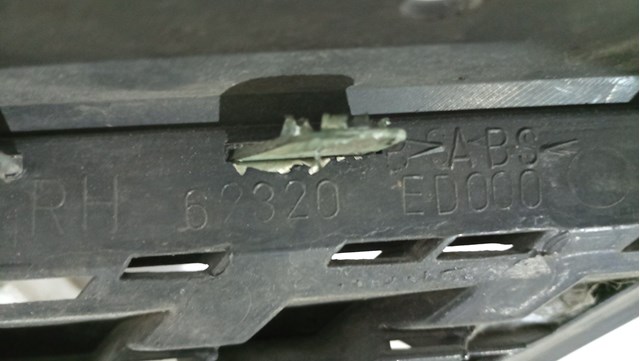 62320ED000 NISSAN Решетка радиатора правая купить в Кривой Рог