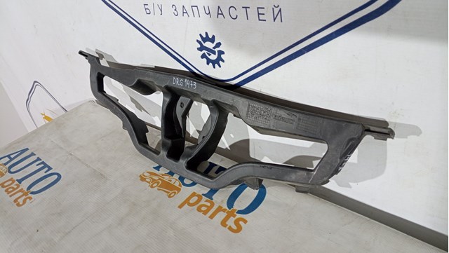 628101467R RENAULT Кронштейн решетки радиатора купить в Днепр