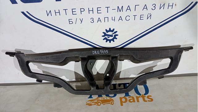 Кронштейн решетки радиатора 628101467R RENAULT