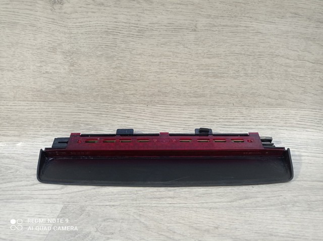 Стоп-сигнал заднего стекла 63257230799 BMW