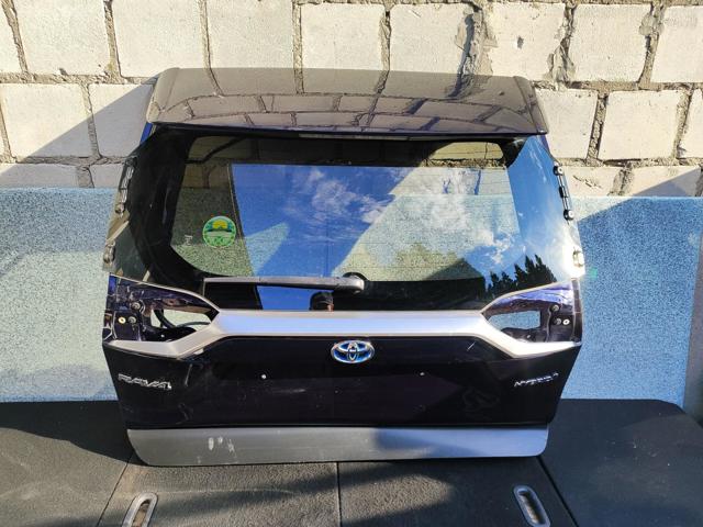 Пятая дверь 6700542650 TOYOTA