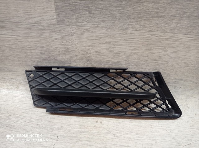 Решетка переднего бампера, правая 7154552 BMW