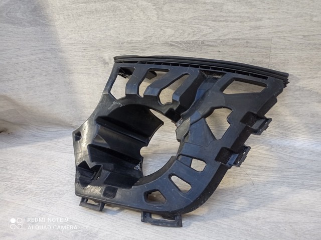 7302507 BMW Кронштейн крепления противотуманной фары левой купить в Одесса