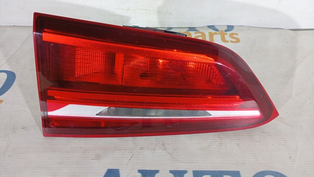 Фонарь задний внутренний правый 7350696 BMW