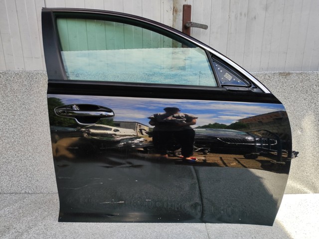Пассажирская передняя дверь 76004D4000 HYUNDAI